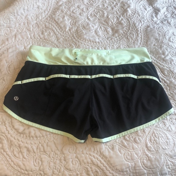🍋 Lululemon Run: Speed Short *4-way Stretch Sz. 8 - Picture 3 of 5